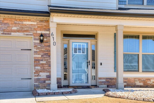 Building Photo - 4 bedroom, 2.5 bathroom in Harlem, GA with...