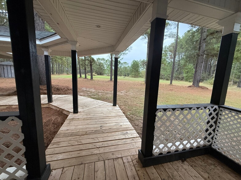 Building Photo - 168 Creekside Manor Rd