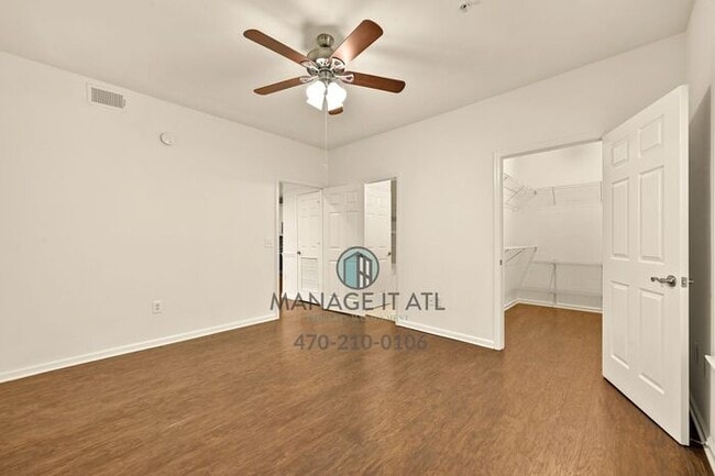 Building Photo - Elegant 2 Bedroom Condo in Buckhead. Gated...