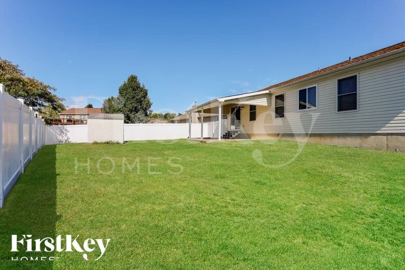 Building Photo - 456 Fawn Run Dr