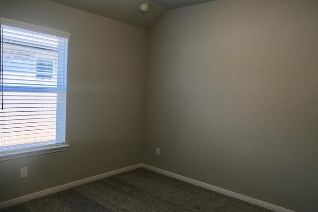 Building Photo - 1222 Dry Cork Cir