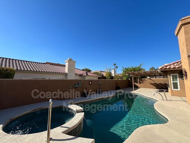 Building Photo - 77597 Carinda Ct