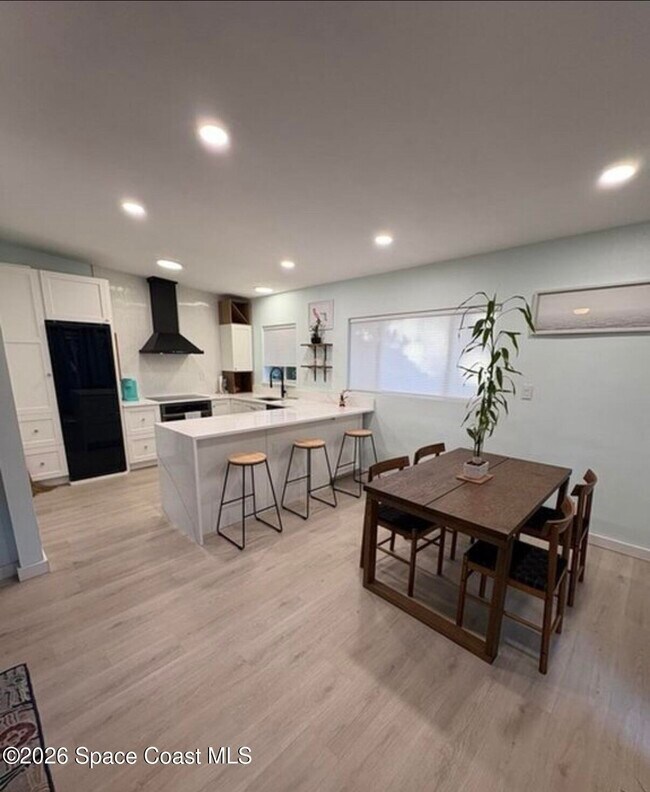 Building Photo - 7705 Poinsetta Ave