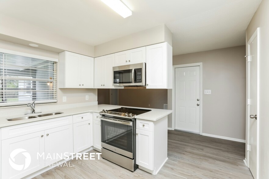 Building Photo - 10620 Jonathan Dr