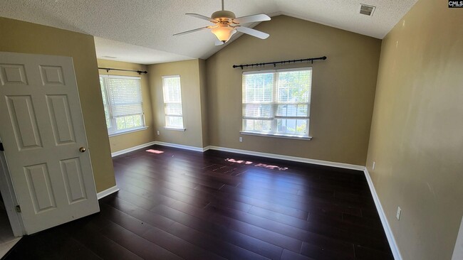 Building Photo - 514 Oak Cove Dr