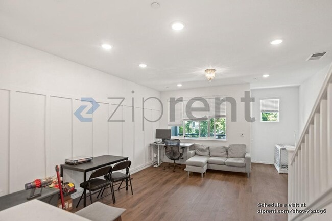 Building Photo - 2588 Gimelli Way