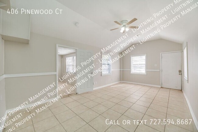 Building Photo - 406 Pinewood Ct