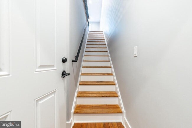 Building Photo - 2821 Livingston St