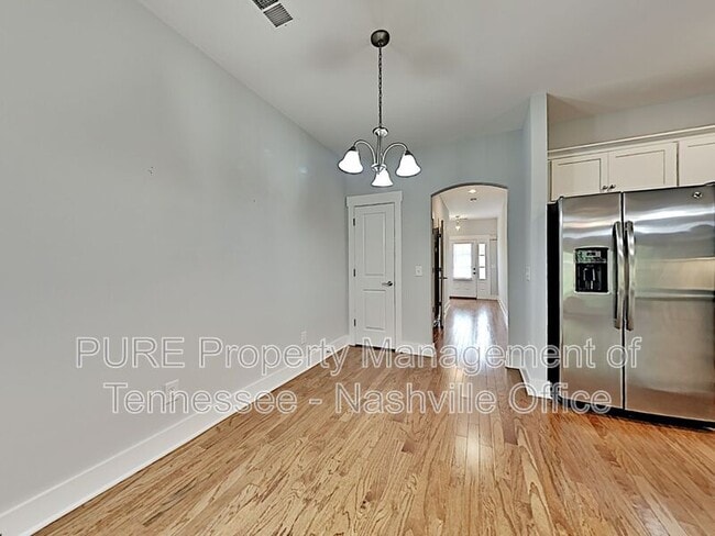 Building Photo - 4050 Gracious Dr