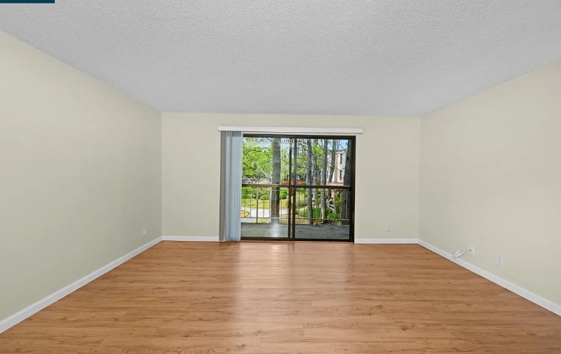 Building Photo - 202 N Civic Dr