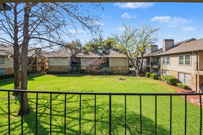 Building Photo - 5300 Keller Springs Rd