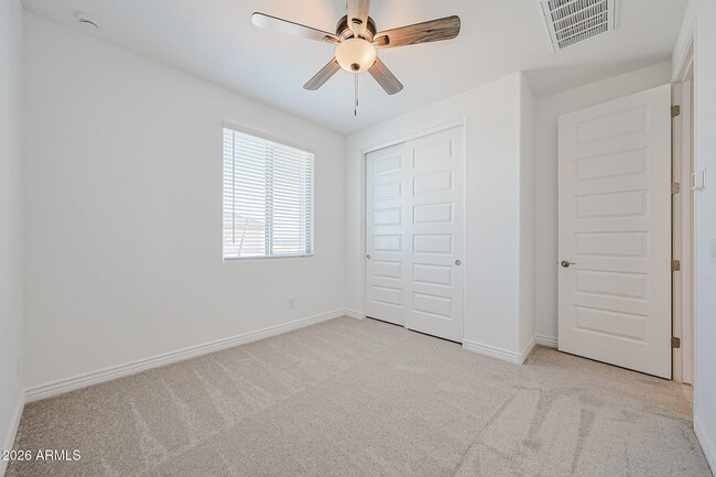Building Photo - 14746 W Smoketree Dr