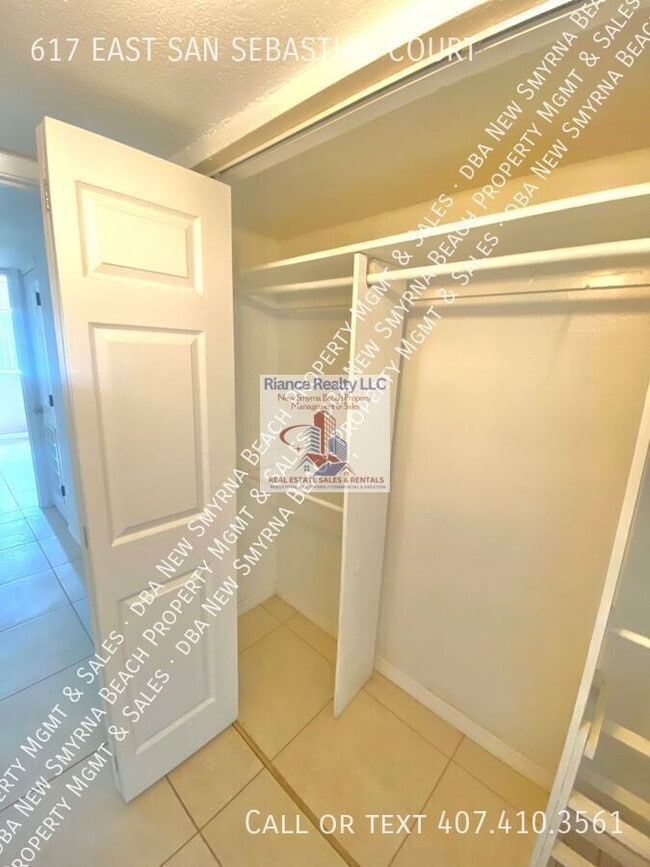 Building Photo - 617 E San Sebastian Ct
