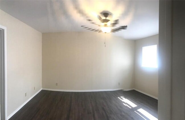 Building Photo - 4118 Bayberry Dr