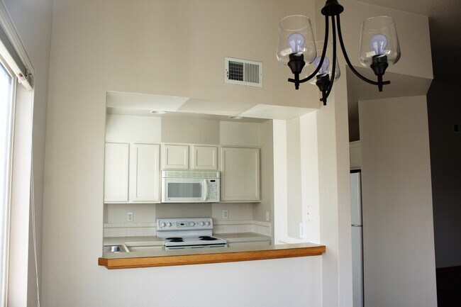 Building Photo - 950 52nd Ave Ct