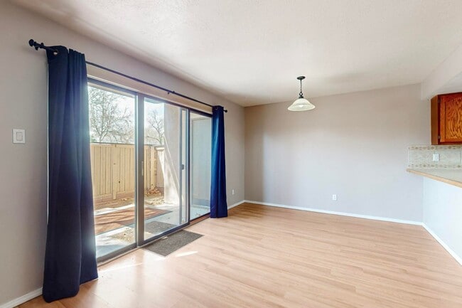 Building Photo - NE well located  Two Bedroom Condo.