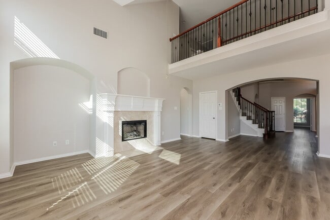 Building Photo - 12701 Campolina Way