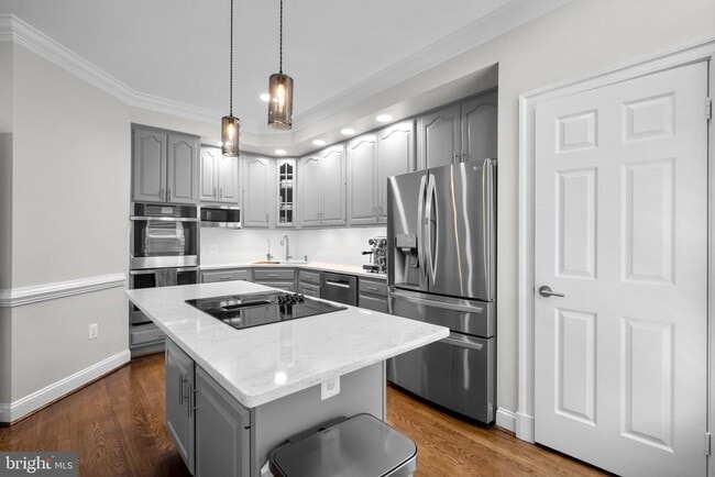 Building Photo - 1532 Hampton Hill Cir