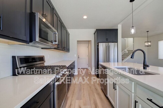 Building Photo - 462 Blanket Flower St