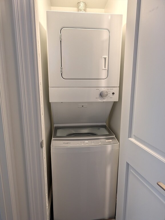 Building Photo - 2A Wellington St