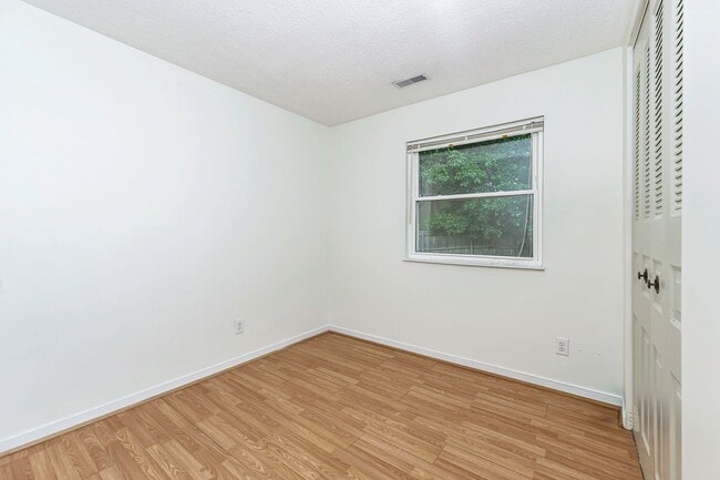 Building Photo - 10504 Moorwood Ridge Cir