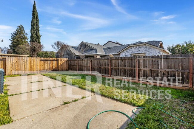 Building Photo - Charming 3-Bedroom Home in Sacramento- Tier 3