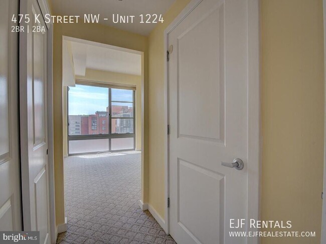 Building Photo - 475 K St NW