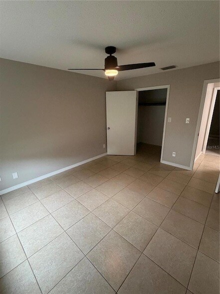 Building Photo - 11510 Valencia Dr
