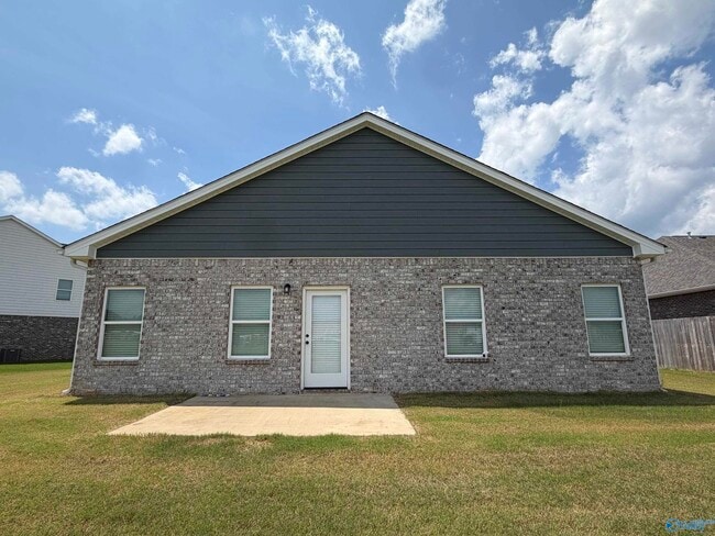 Building Photo - 238 Schoolhouse Dr