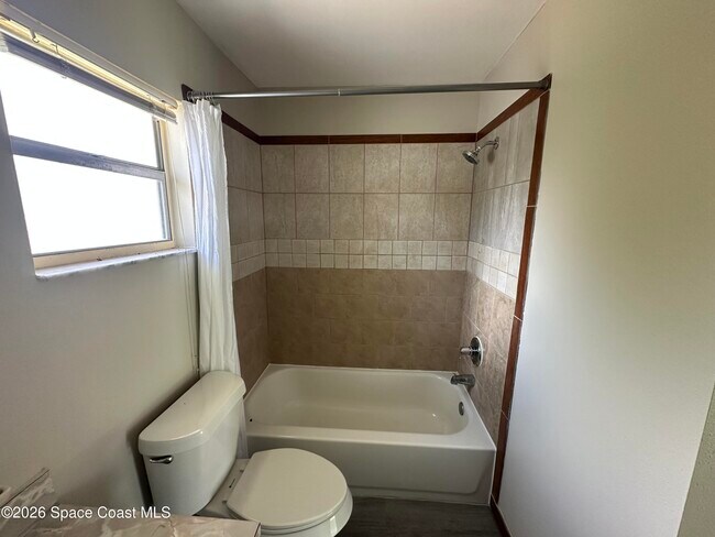 Building Photo - 1424 Croftwood Dr