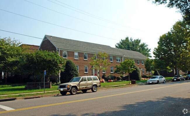 Building Photo - Fayette Court Condominium