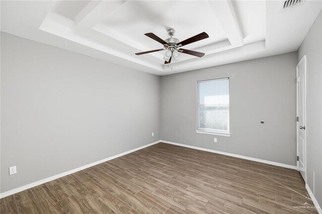 Building Photo - 9 Humming Bird Ct