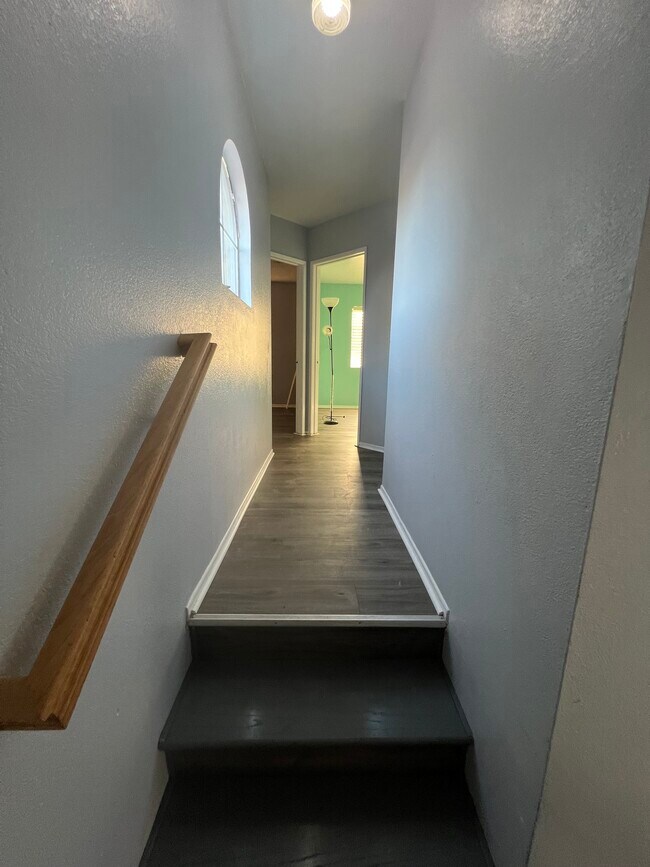 Building Photo - 13250 Sundance Cir