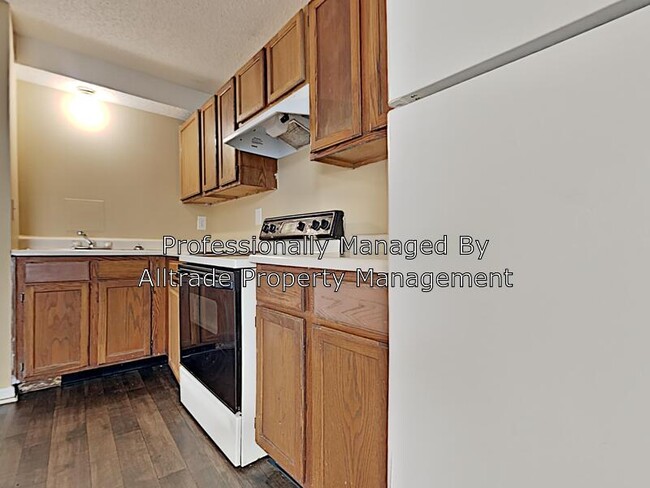 Building Photo - 1519 Crums Ln