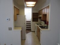 Building Photo - 1939 Windmill Cir