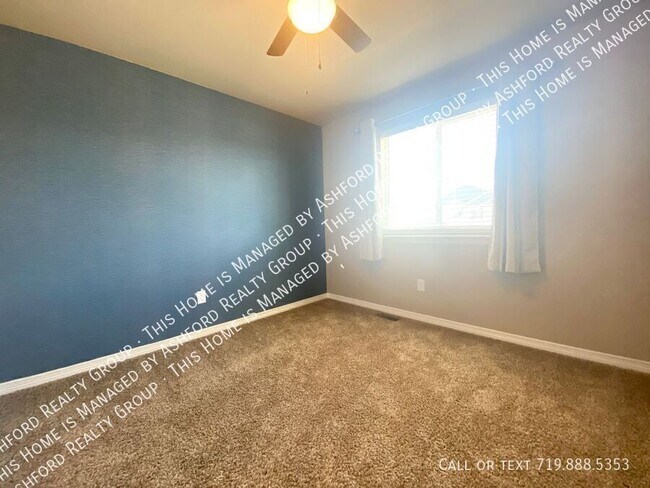 Building Photo - 6142 Meadowbank Ln