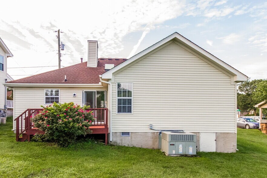 Building Photo - 3512 Calais Cir