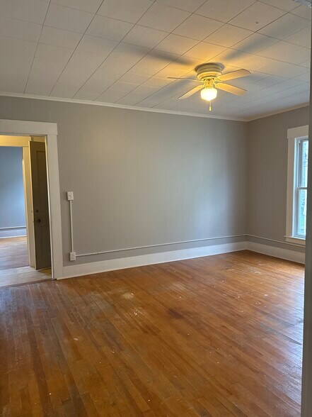 Living Room - 4 Park St