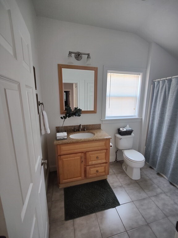 Building Photo - 36 Monroe St