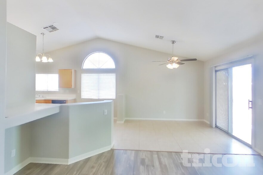 Building Photo - 2636 Lake Martin Ct