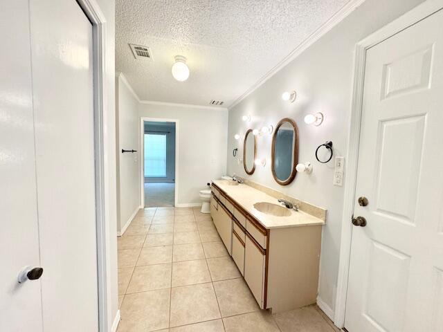 Building Photo - 1034 Rocky Bayou Dr
