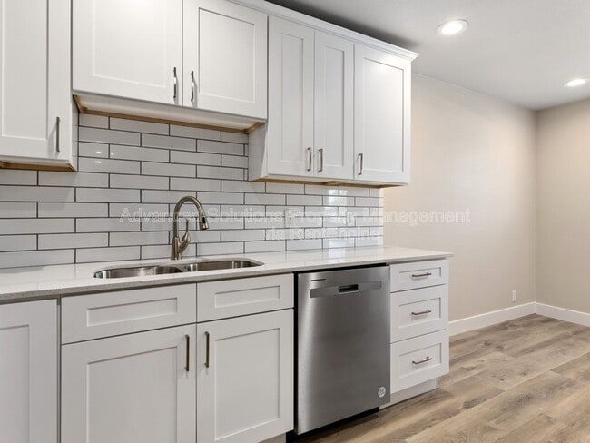 Building Photo - 1351 N Redwood Rd