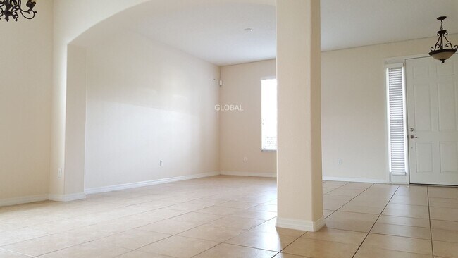 Building Photo - Premier Lake Nona Home in Eagle Creek!