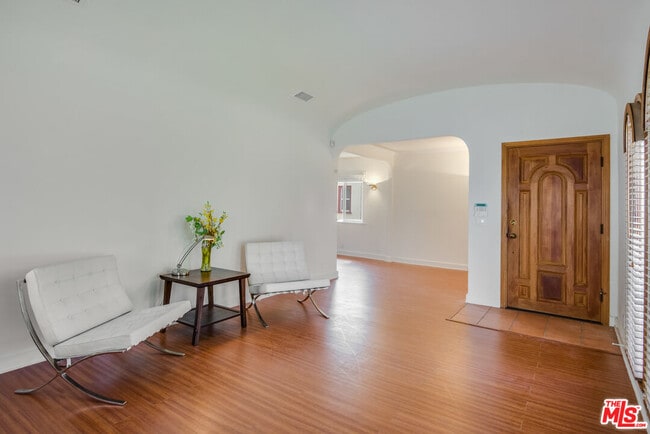 Building Photo - 4264 Mildred Ave