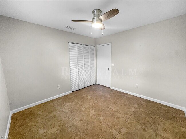 Building Photo - 3 Bed | 2 Bath Home on SE 46th Terrace – Space to Live, Room to Breathe