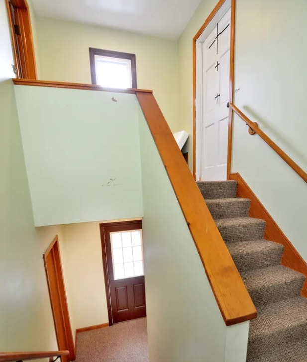 Building Photo - 5 Tunxis Pl