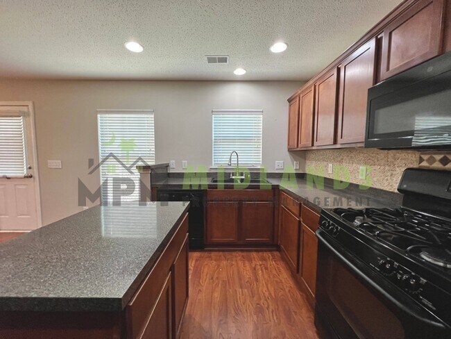 Building Photo - 101 Baltic Ct
