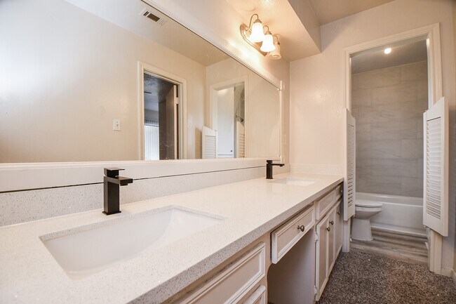 Building Photo - 6411 Teal Run Dr