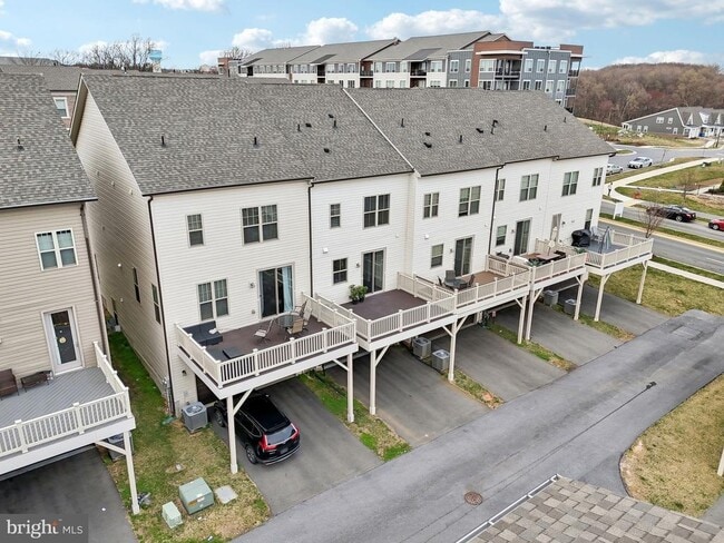 Building Photo - 13706 Petrel St