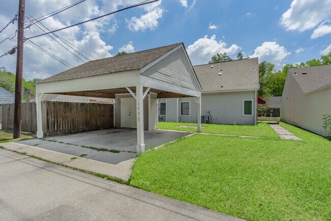 Carport & Storage - 1450 Lila St